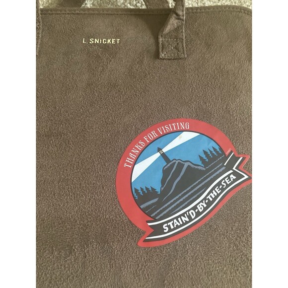 Lemony Snicket's Thanks for Visiting Stain'd -by-the-Sea Binder Briefcase Lot - Picture 4 of 16